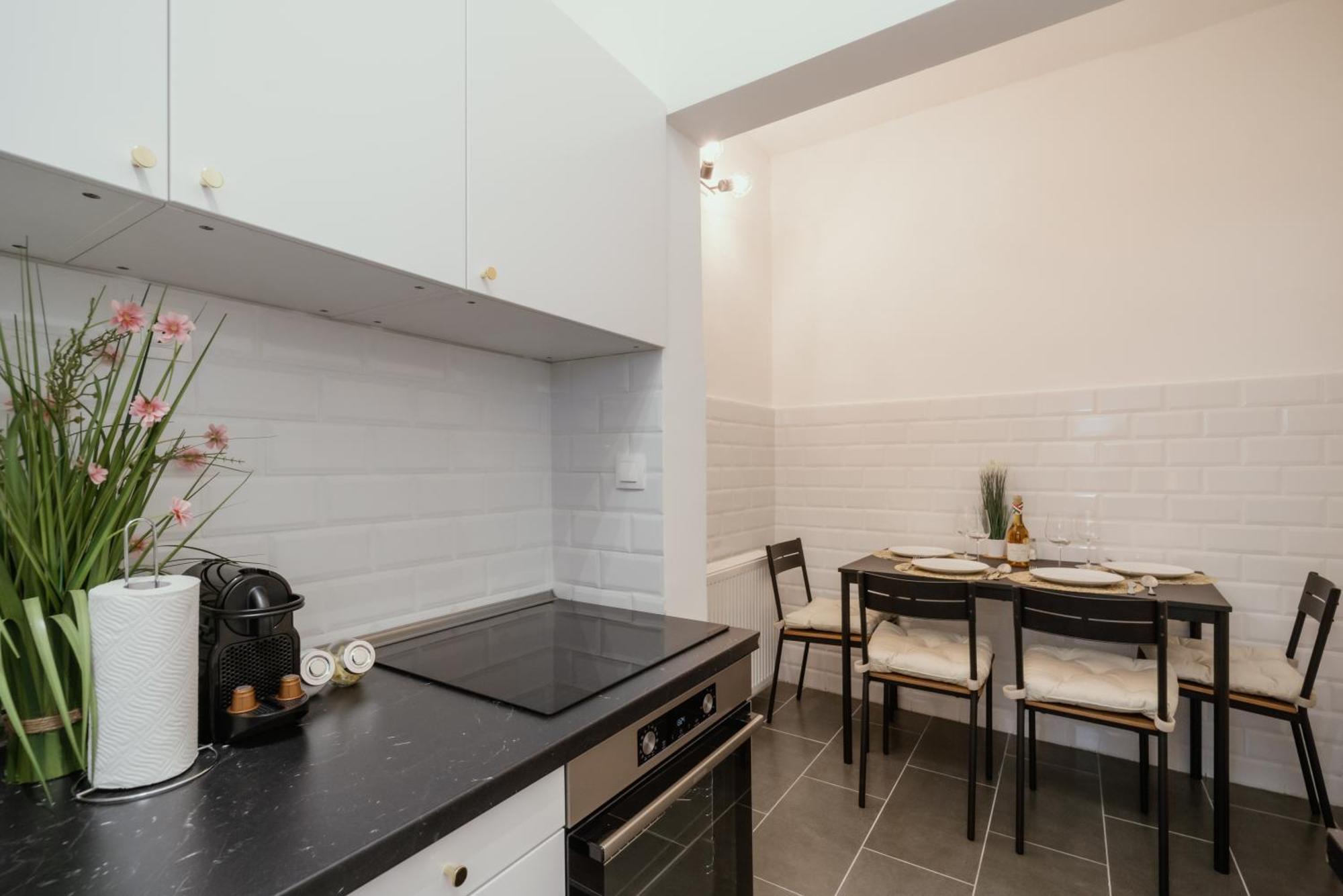 Modelia Apartment At Gellert Square Budapest Extérieur photo